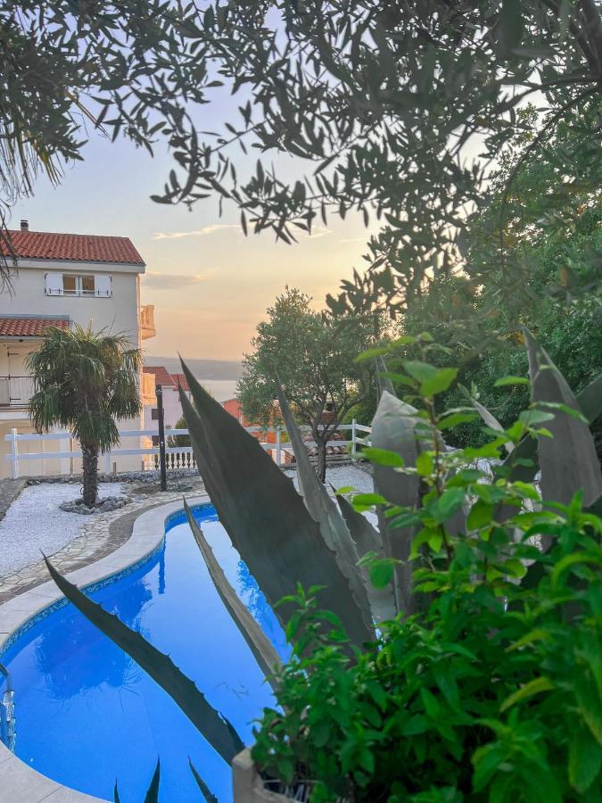 Apartments Villa Klaudia - Adults Only Crikvenica Exterior foto