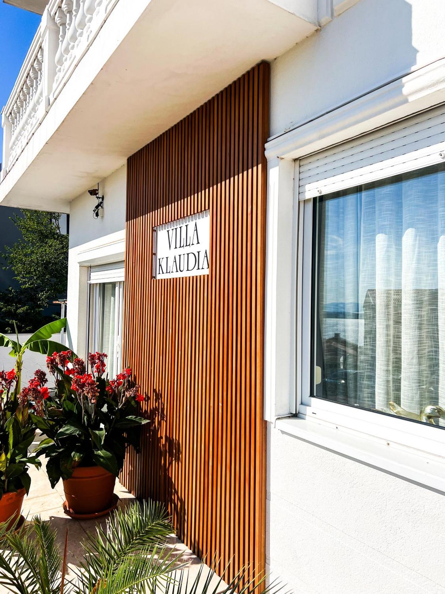 Apartments Villa Klaudia - Adults Only Crikvenica Exterior foto